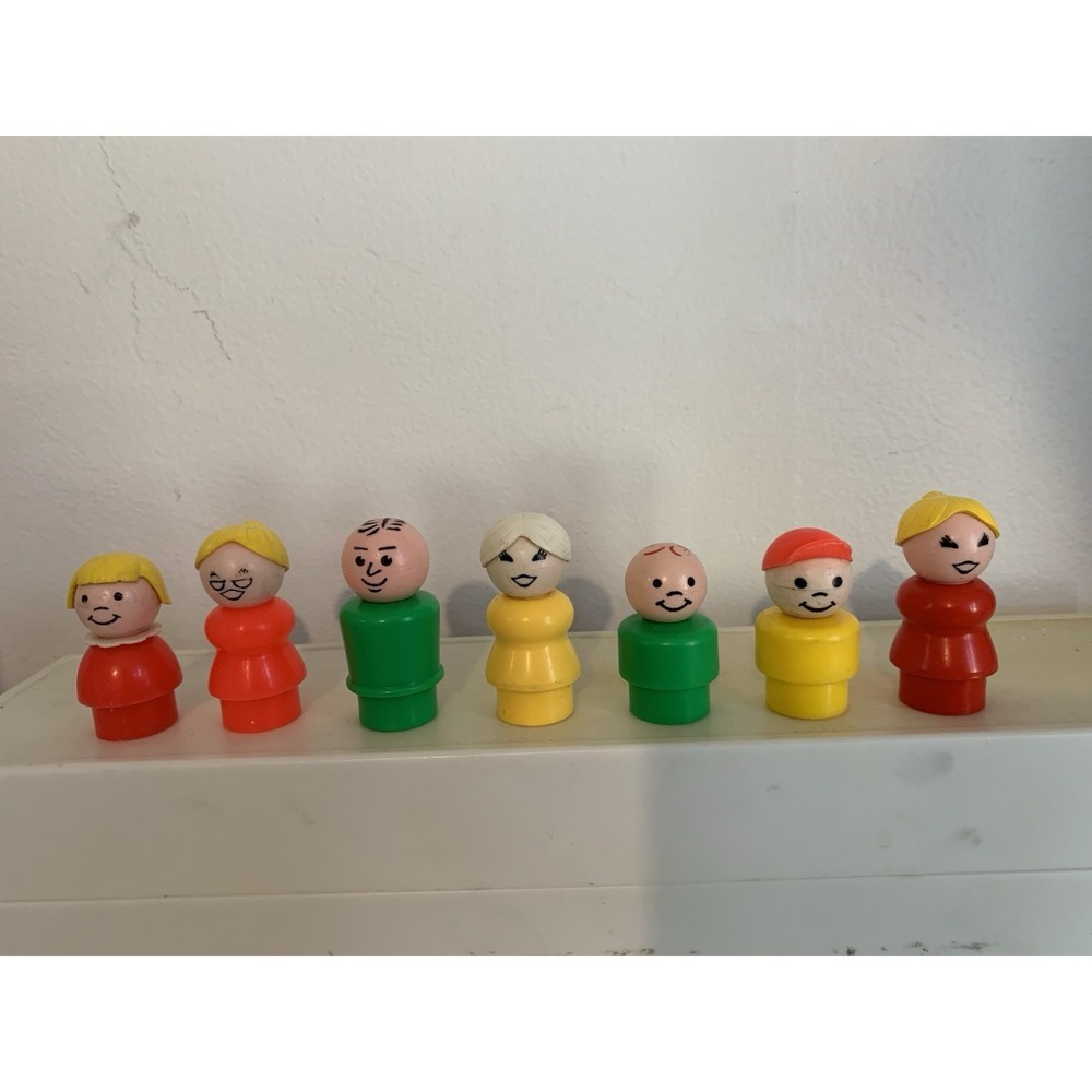 Lot of 7 Vintage Fisher Price Little People Plastic Figures Boy Girl Grandmom